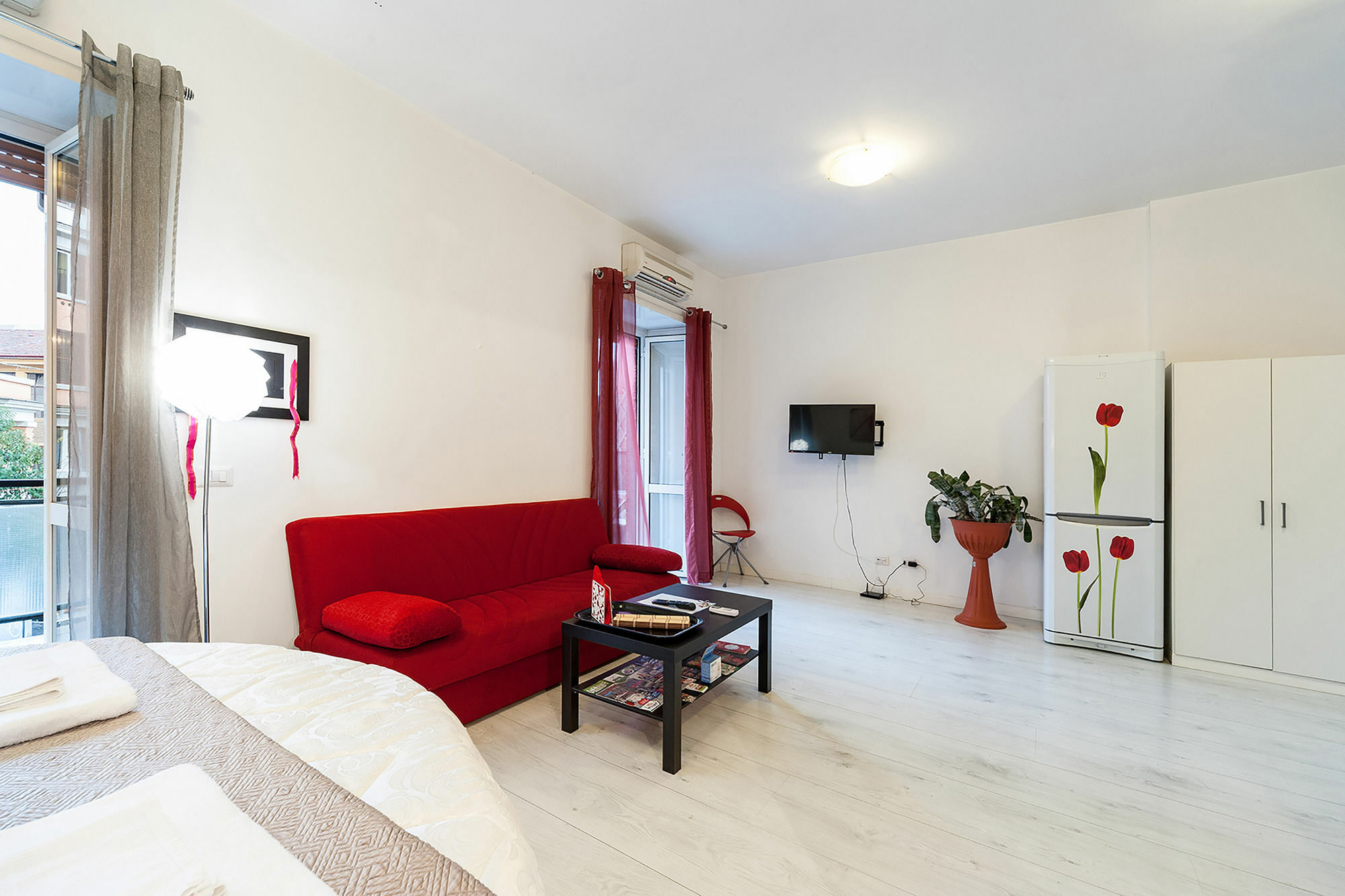 Hosting Flats Guesthouse Rom Exteriör bild